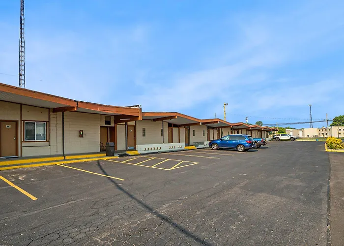 Great Lakes Inn & Suites South Haven