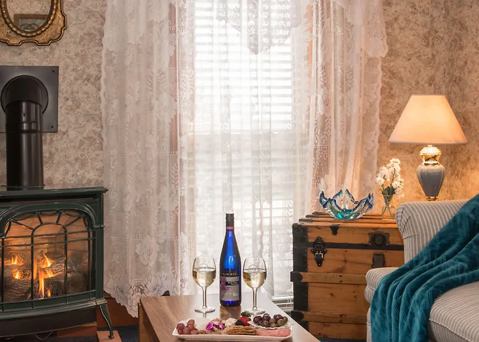 Sutherland House Victorian Bed And Breakfast Canandaigua