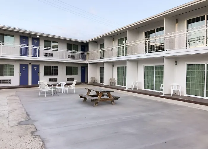 Motel 6-Barstow, Ca - Route 66