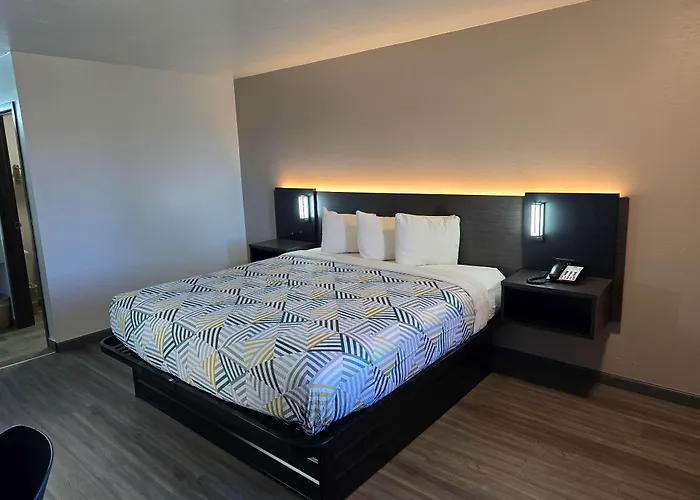 Motel 6 Oklahoma City Ok Frontier City Edmond