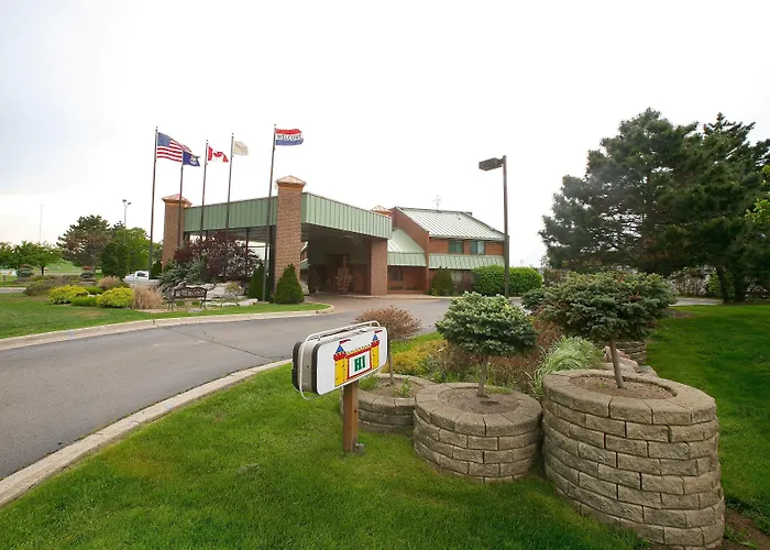 Marvin'S Garden Inn Southfield