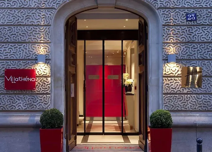 Villathena Paris