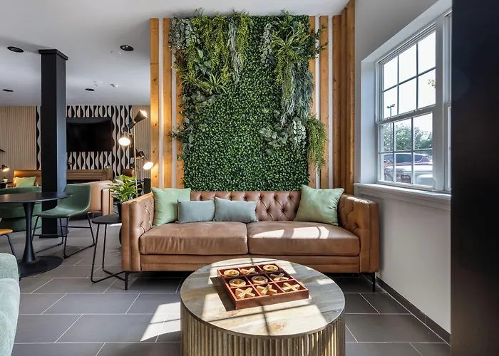 The Block Hotel Bentonville