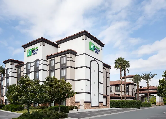 Holiday Inn Express Ontario By Ihg Creekside