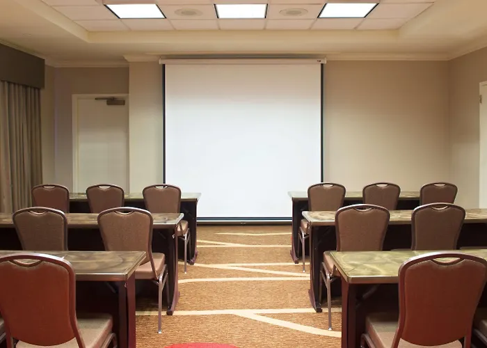 Hampton Inn & Suites Pittsburgh-Meadow Lands Washington