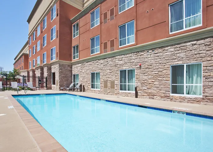 Holiday Inn & Suites Oakland - Airport By Ihg