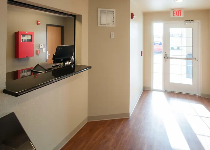 Woodspring Suites Louisville Clarksville