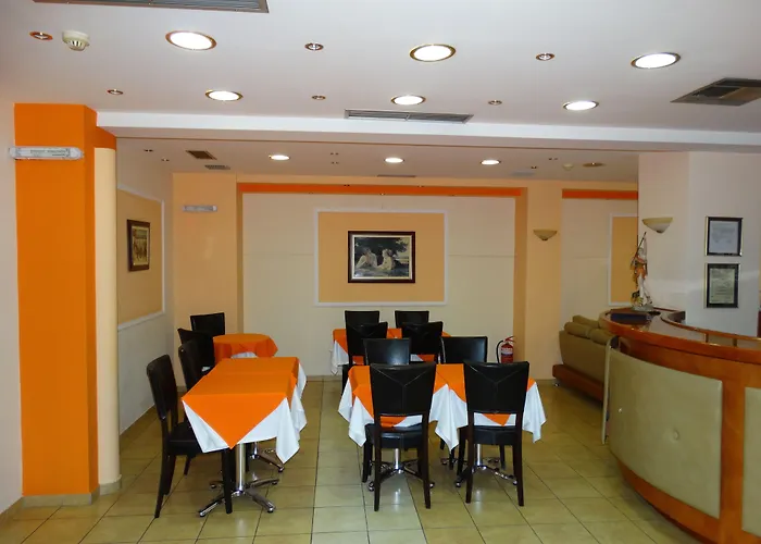 Faros II Hotel Piraeus