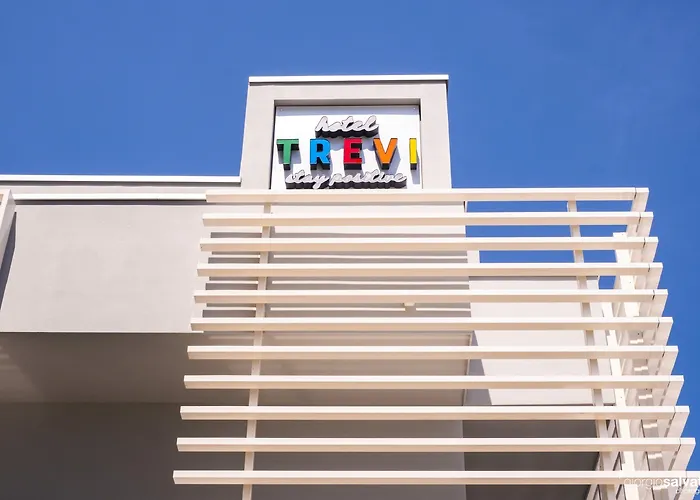 Hotel Trevi