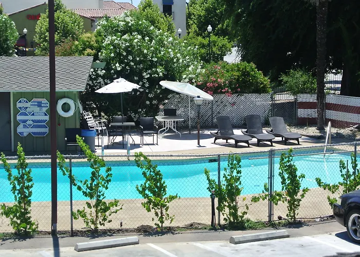 Vino Inn & Suites Atascadero