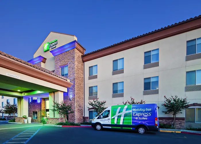 Holiday Inn Express & Suites Clovis Fresno Area By Ihg