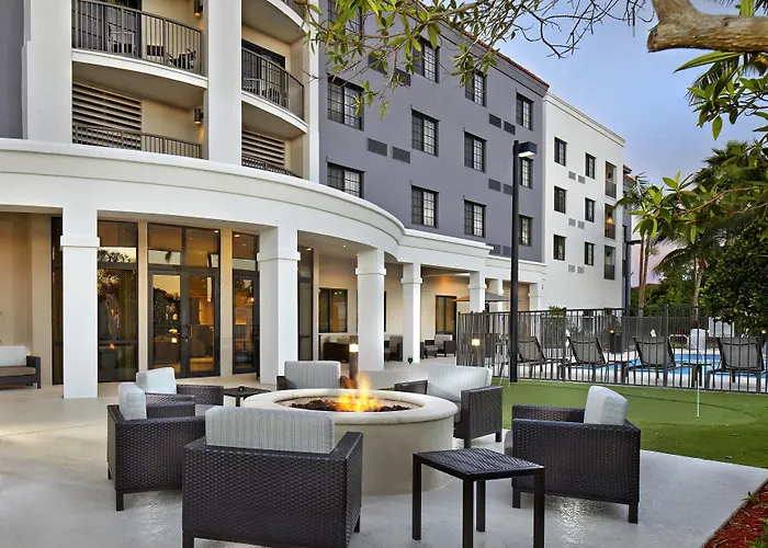 Courtyard By Marriott Stuart Hotel