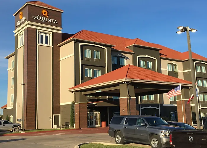 La Quinta By Wyndham Brownwood Hotel