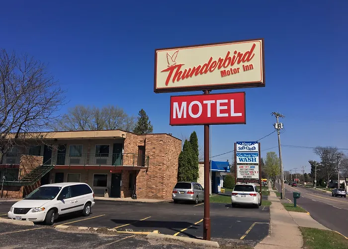 Thunderbird Motor Inn Baraboo