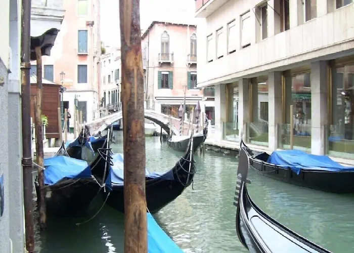 Hotel Lisbona Veneza