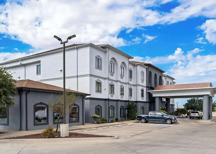 Best Western Palace Inn & Suites