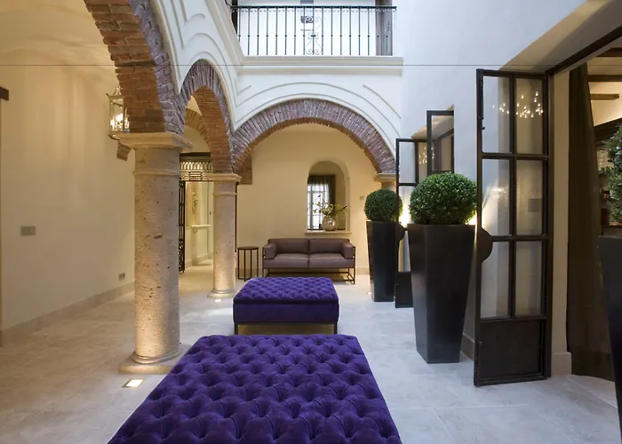 Hotel Claude Marbellac