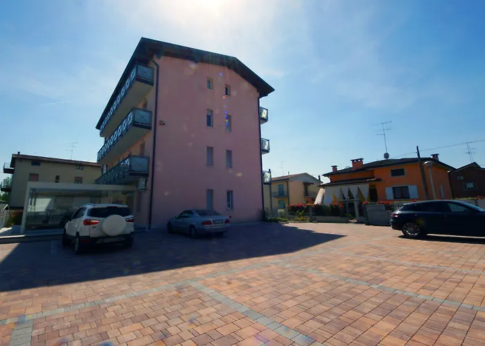 Hotel Clarin 14 By Dori Peschiera del Garda