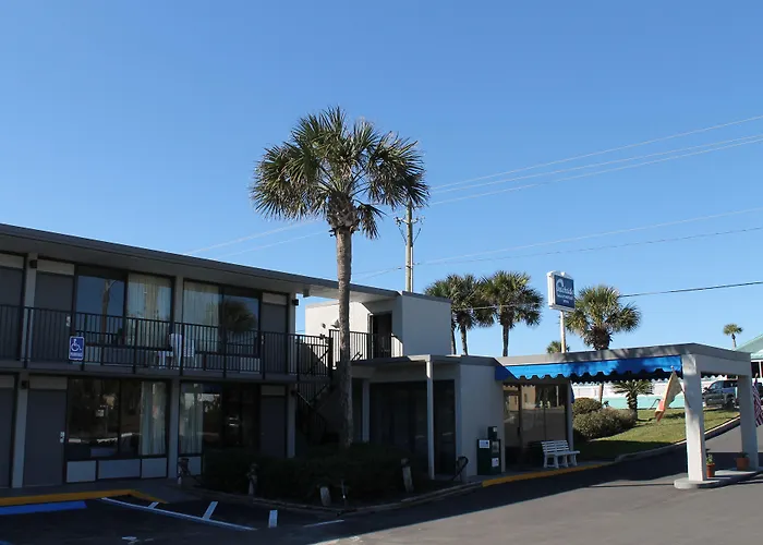 Amelia City Hotels