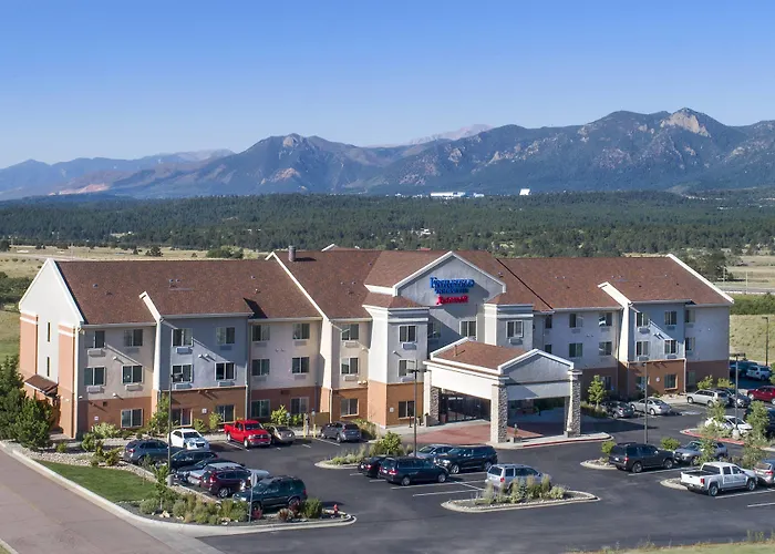 Fairfield Inn And Suites By Marriott Colorado Springs North Air Force Academy Gleneagle