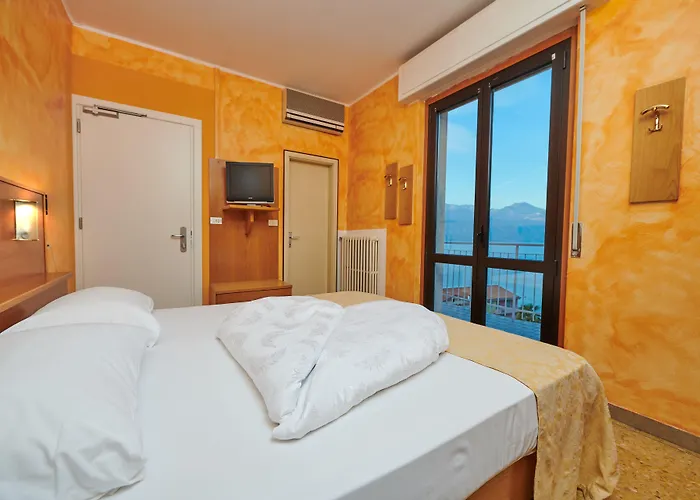 Hotel Eden Brenzone sul Garda