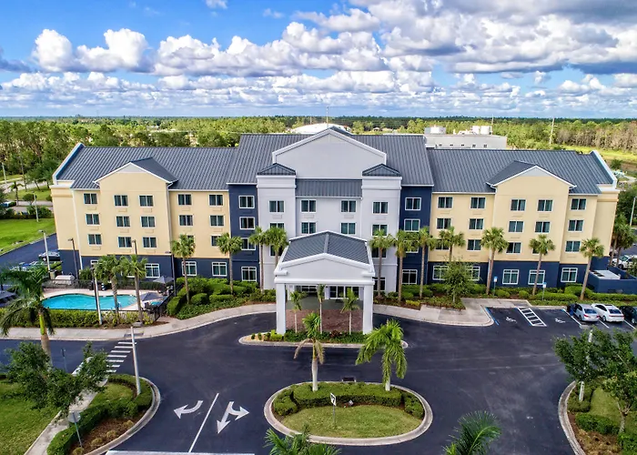 Fairfield Inn And Suites By Marriott Naples Golden Gate