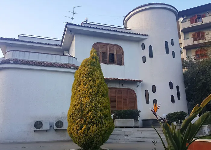 Hotel Lachea Aci Trezza