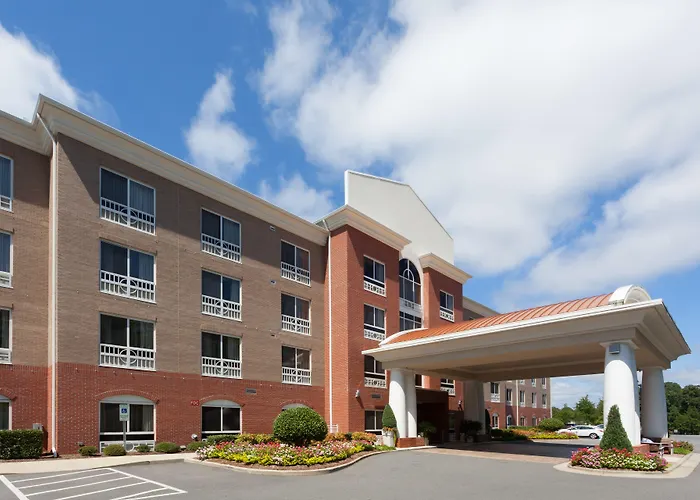 Holiday Inn Express Hotel Raleigh Southwest By Ihg