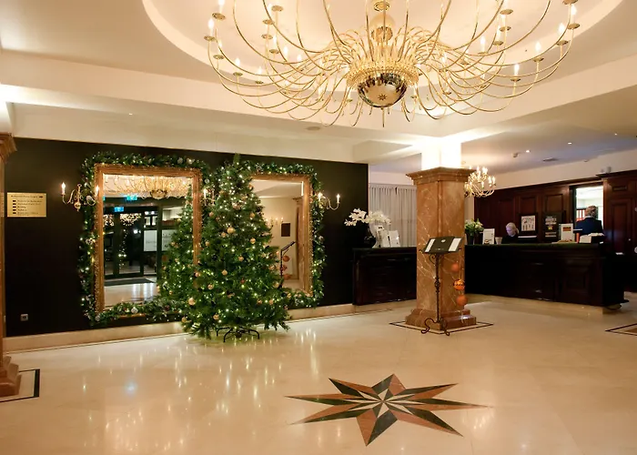Fletcher Familiehotel De Hunzebergen Exloo