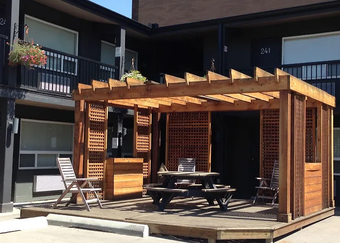Centro Motel YYC