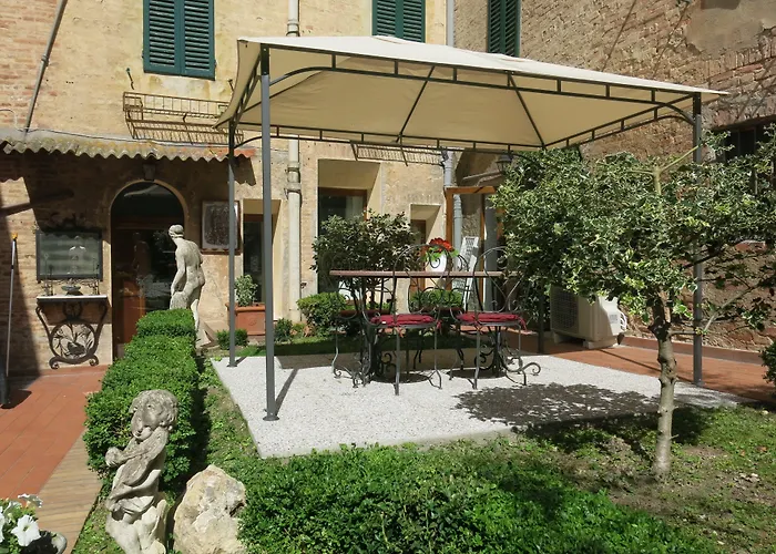 Piazza Paradiso Accommodation Sienne