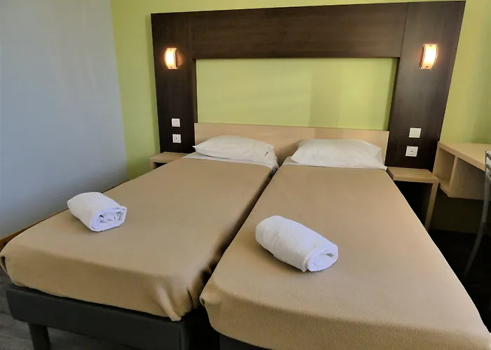 Hôtel Azur Saint Junien Cit'Hotel