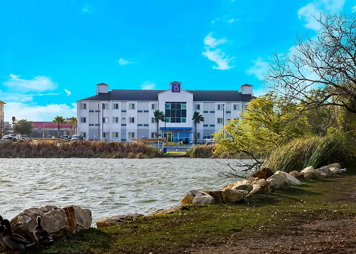 Motel 6-Eagle Pass, Tx - Lakeside