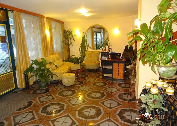 Hotel Color Warna