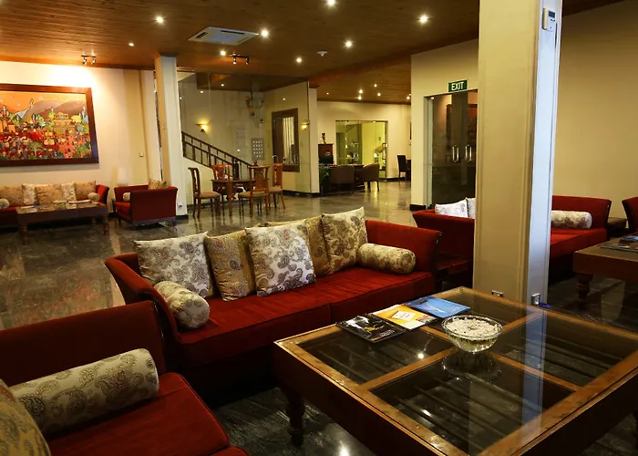 Randholee Resort & Spa