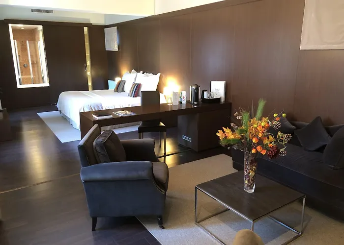 Les Pleiades Hotel-Spa-Restaurant Barbizon
