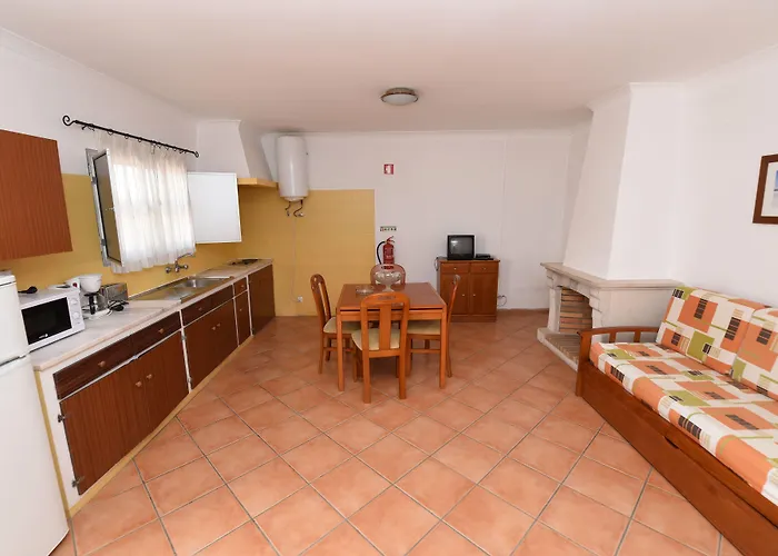 Monte Dos Avos Village - Pets Friendly Fuzeta