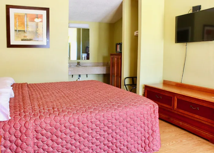 Tropicana Motel Bastrop