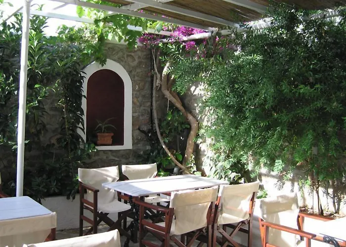 Hotels in Hydra (Saronic Islands)