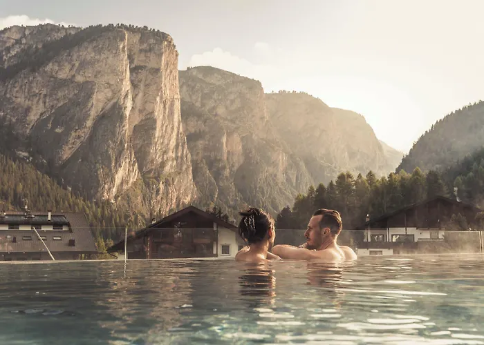 Hotel Continental Dolomites Sëlva
