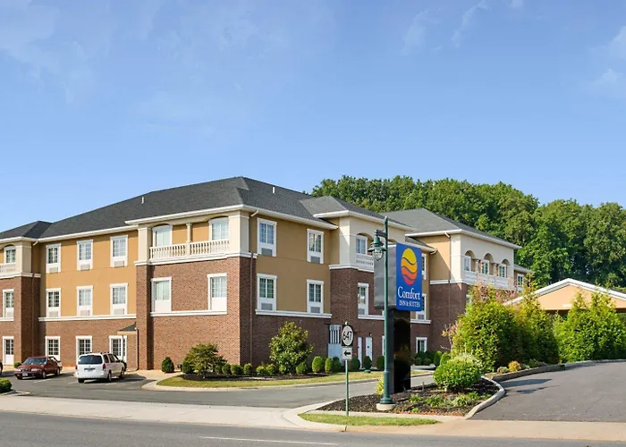 Comfort Inn & Suites Orange - Montpelier