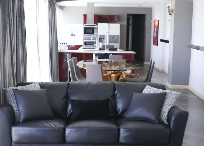 Pebbles Boutique Aparthotel Sliema