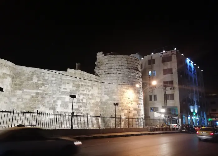 Al-Houriat Hotel