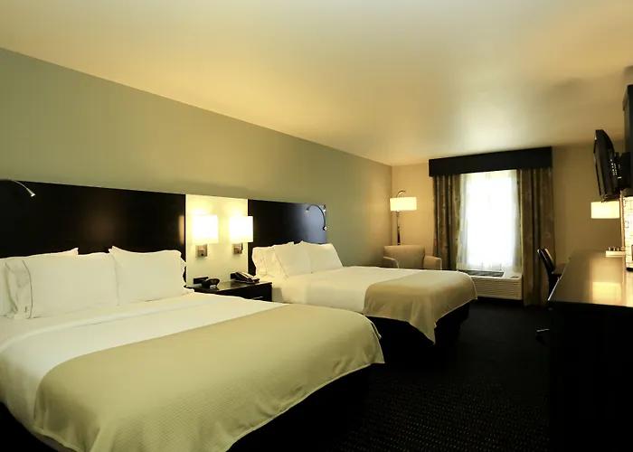 Holiday Inn Express & Suites Marion Northeast By Ihg