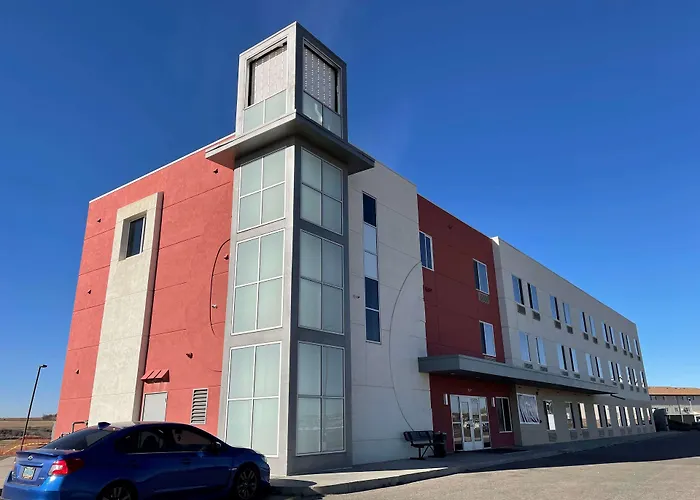 Baymont By Wyndham Williston Hotel