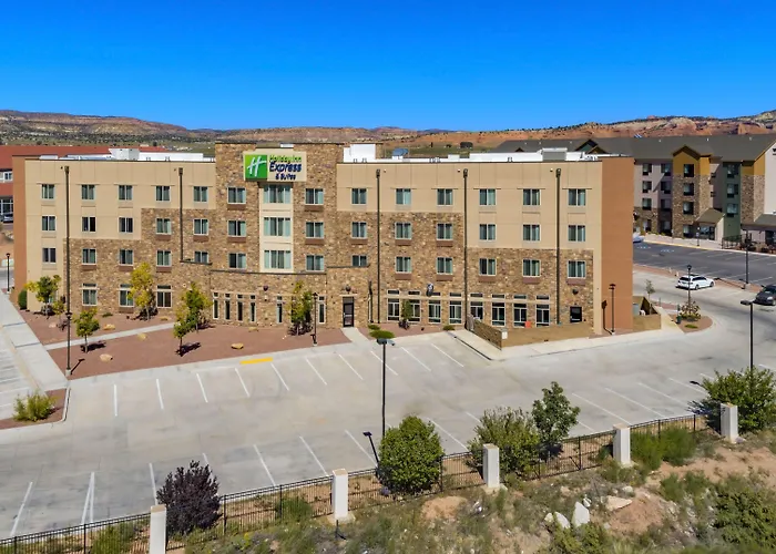 Holiday Inn Express & Suites Gallup East By Ihg