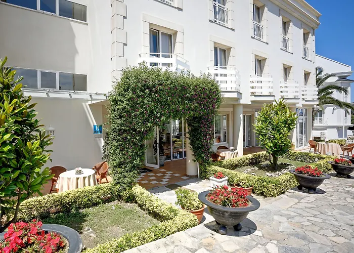 Hotel Suances