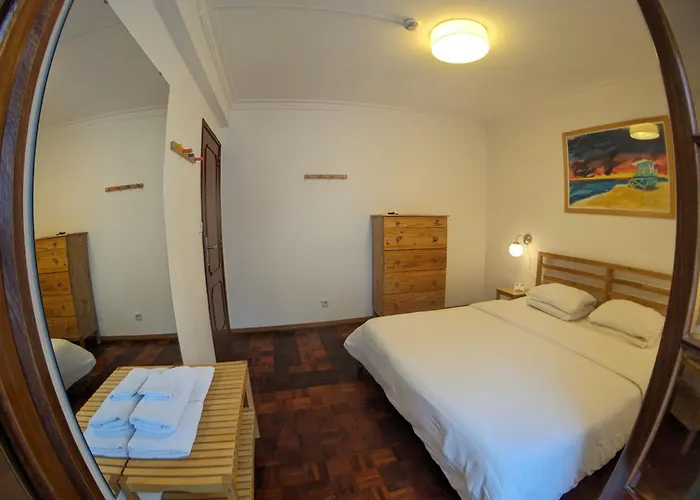 Lá em Cima Apartamento Sesimbra