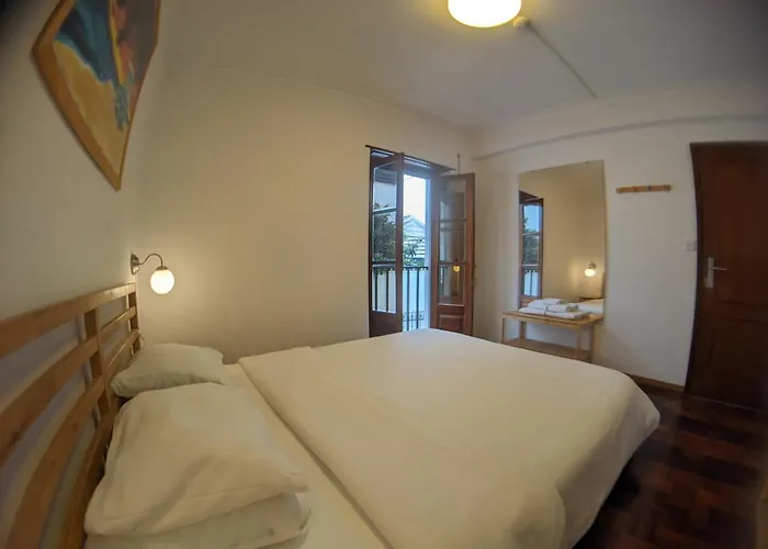 Lá em Cima Apartamento Sesimbra