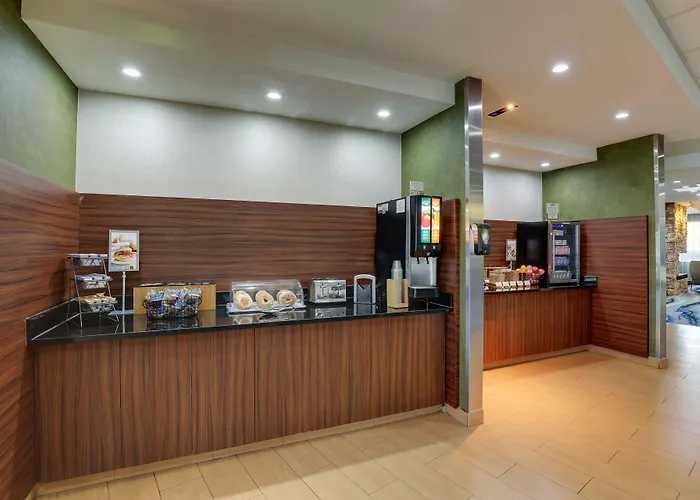 Fairfield Inn And Suites Hutchinson